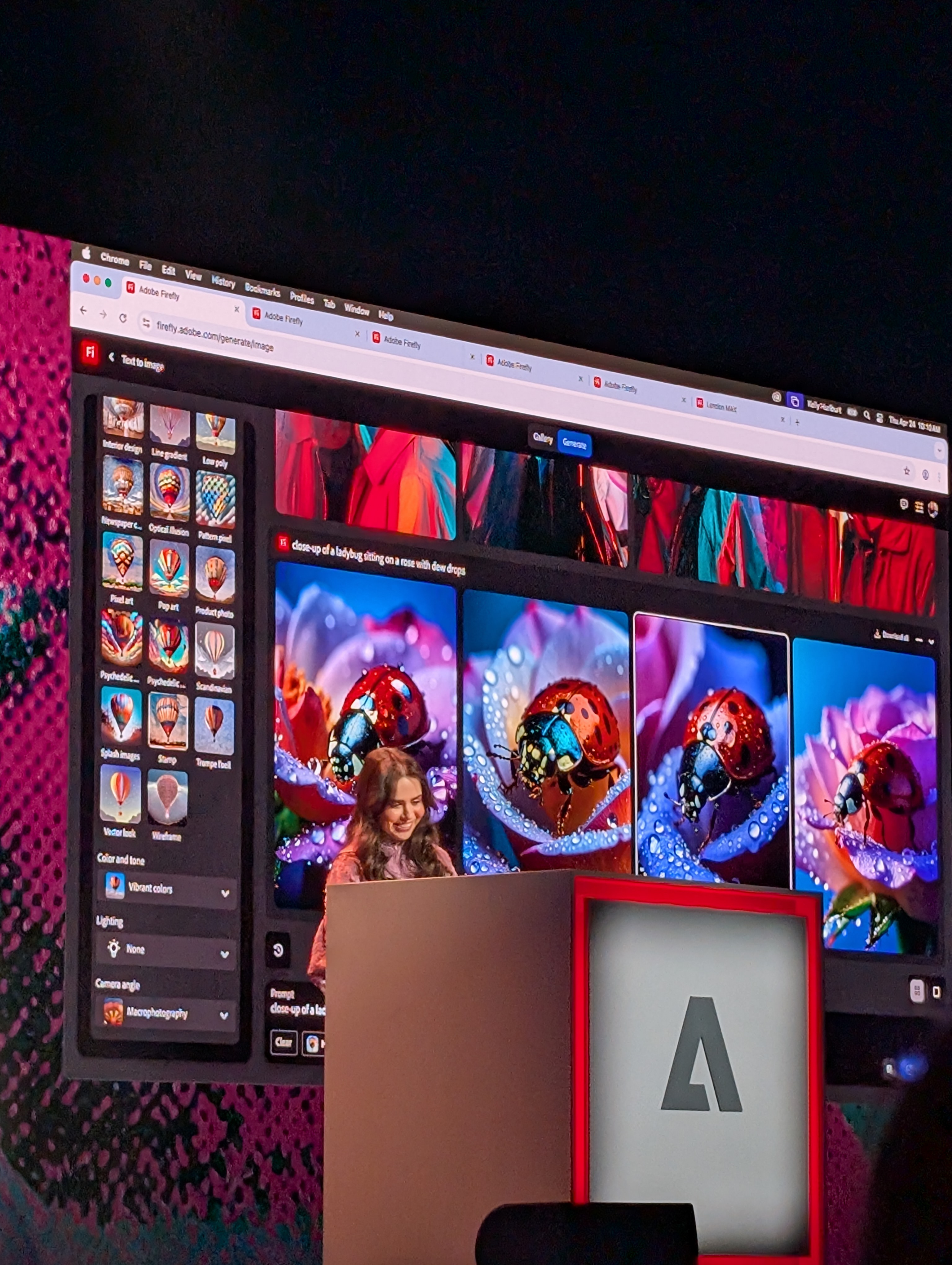 Kelly Hulburt zeigt auf der MAX das neue Tool Firefly Boards