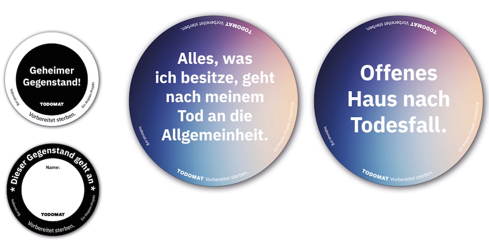 Sticker des Todomaten mit zum Beispiel: Alles, was ich besitze, geht nach meinem Tod an die Allgemeinheit oder »Geheimer gegenstand«